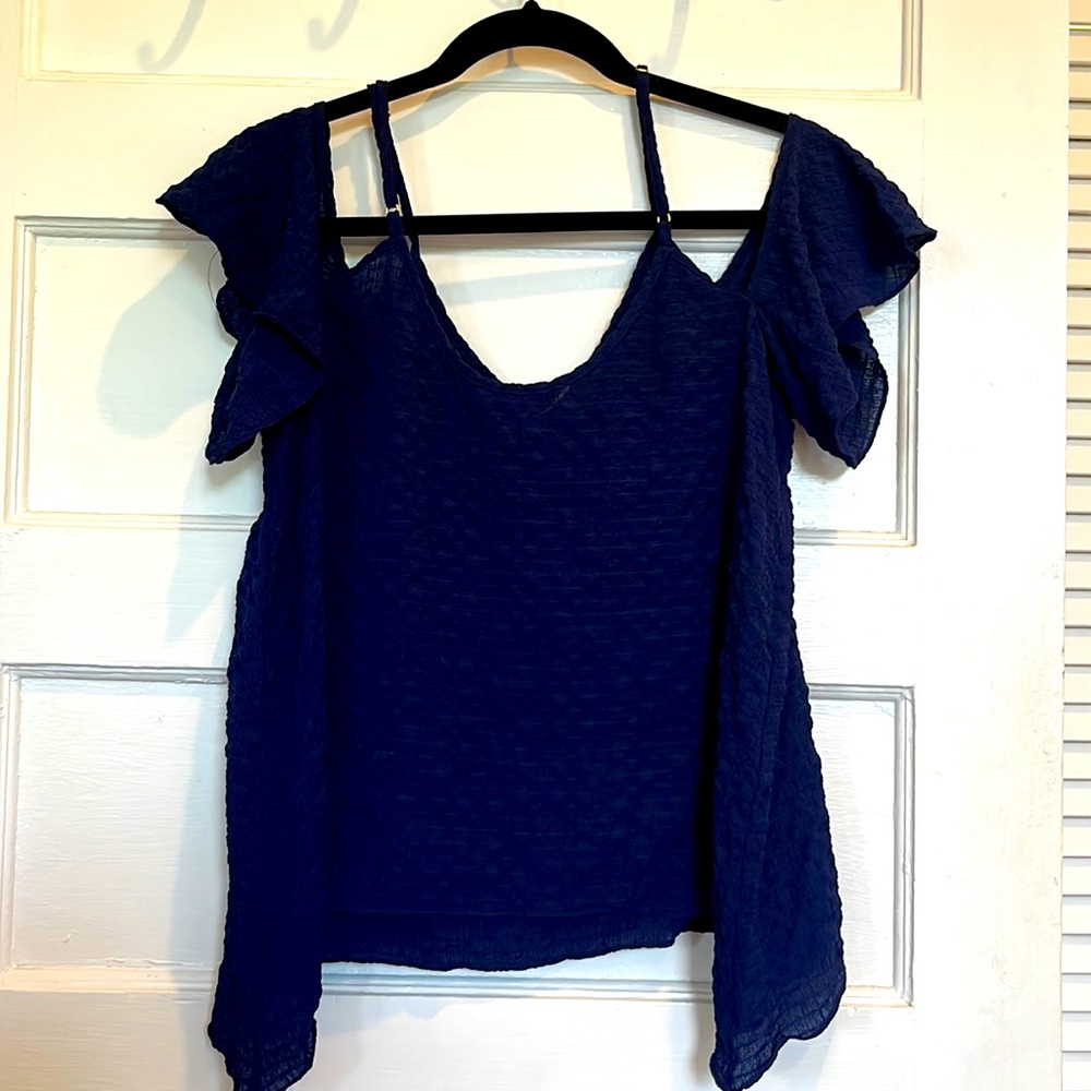 Off the shoulder a-symmetrical hem tank top